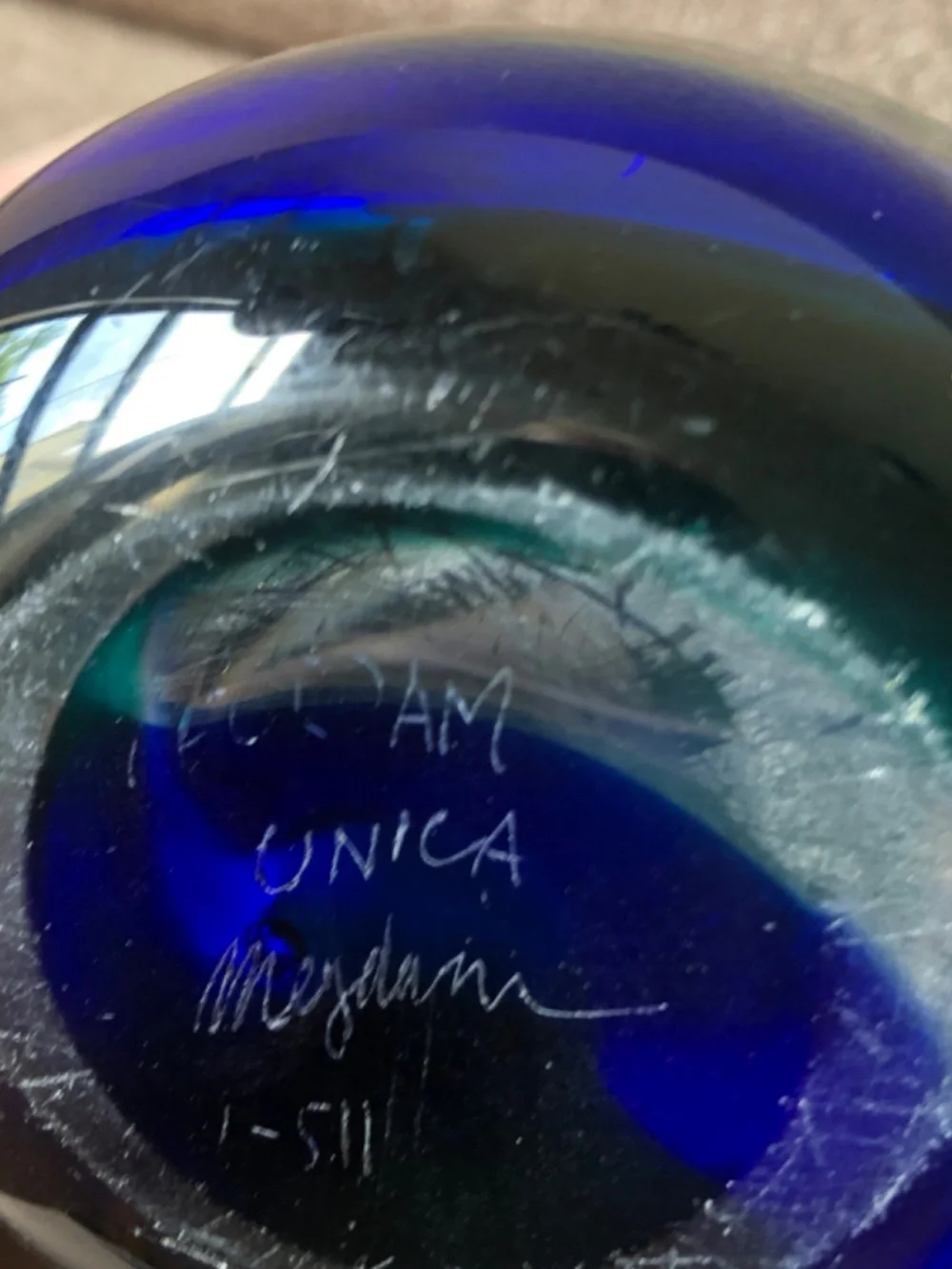 Mid-century c.1955 glass vase by Floris Meyrdam for Leerdam, Netherlands. SIGNED